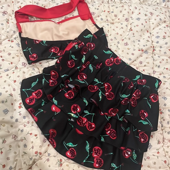 I’m selling a costume for dance but can be worn for pageant’s - Picture 6 of 6